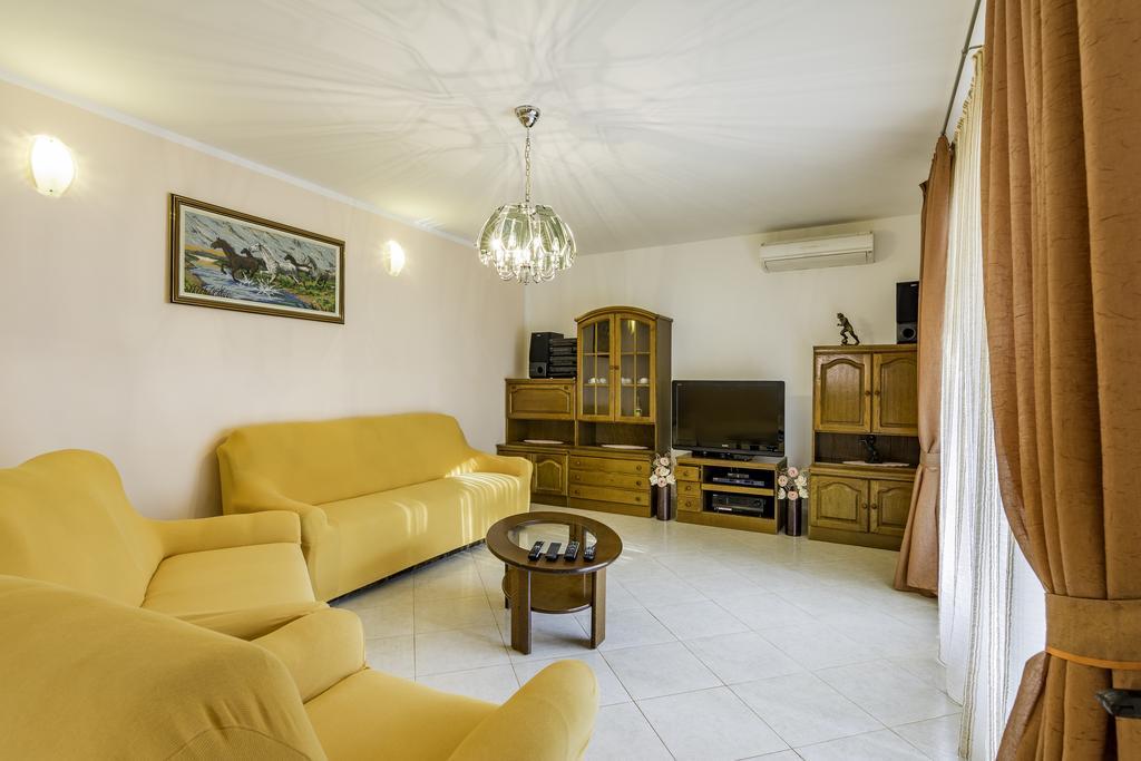 Nova Vas  Apartmani Radmila מראה חיצוני תמונה